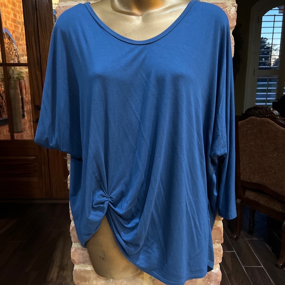 Karen Kane Woman's Sz L Twist Front Tunic Blouse  Stretch Blue Short Sleeve